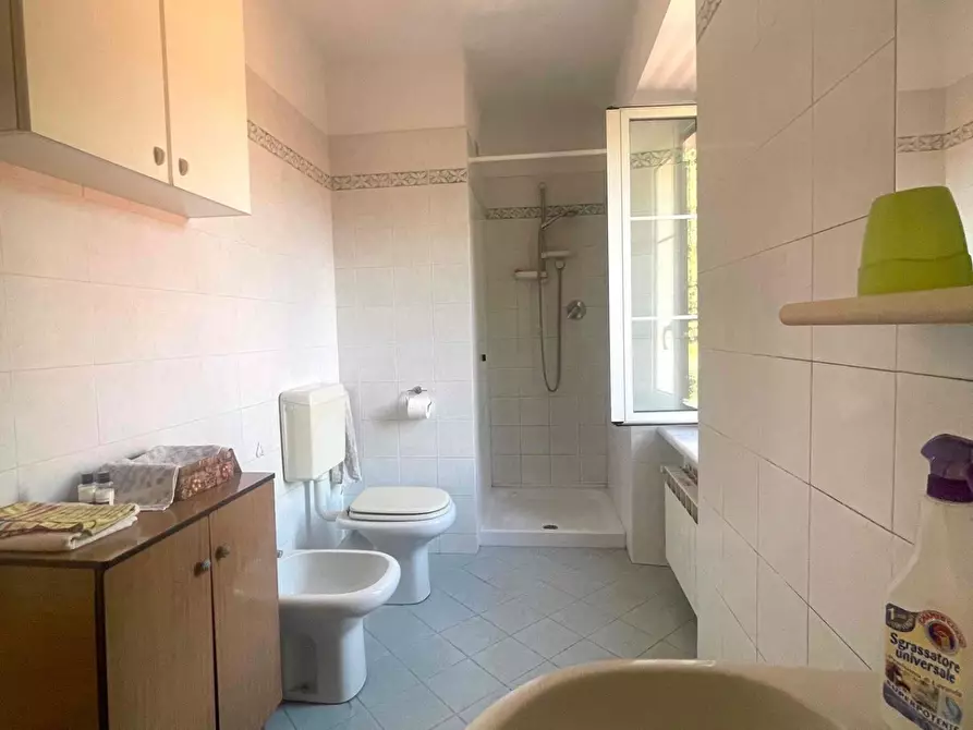 Immagine 25 di Appartamento in vendita  a Borghetto Di Vara