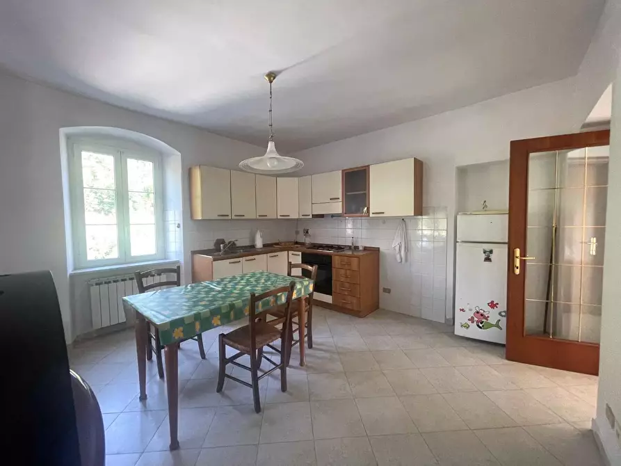 Immagine 11 di Appartamento in vendita  a Borghetto Di Vara