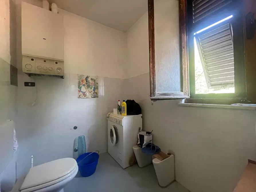 Immagine 26 di Appartamento in vendita  a Borghetto Di Vara