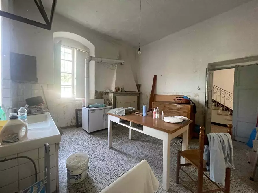 Immagine 28 di Appartamento in vendita  a Borghetto Di Vara