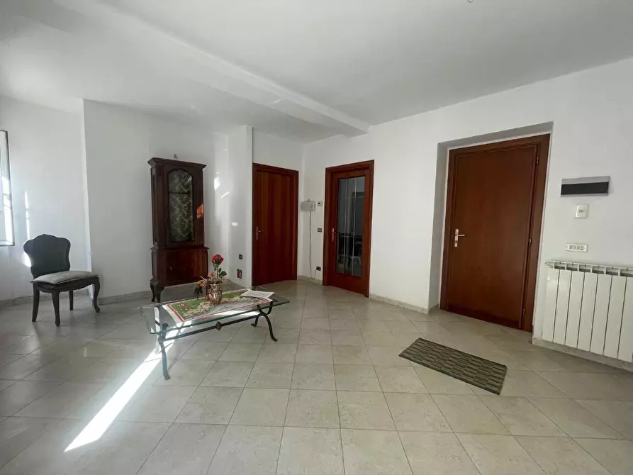 Immagine 10 di Appartamento in vendita  a Borghetto Di Vara