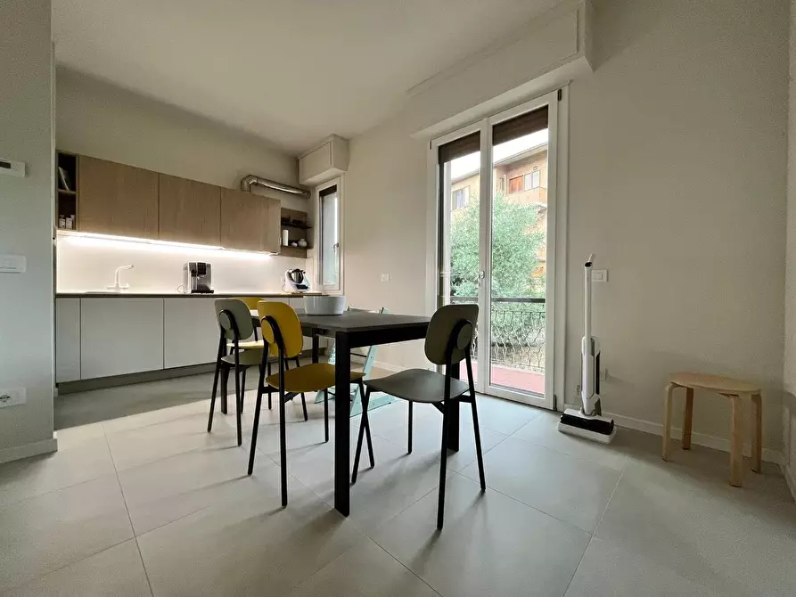 Immagine 3 di Appartamento in vendita  a Siena