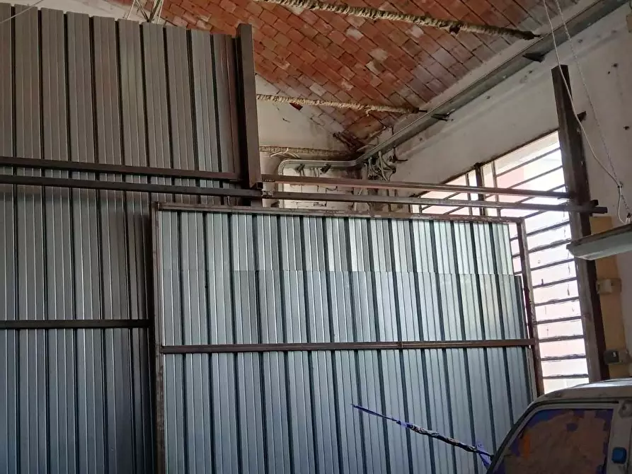 Immagine 9 di Magazzino in affitto  a Vicopisano