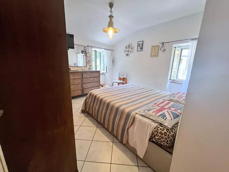 Immagine 11 di Appartamento in vendita  a Stazzema