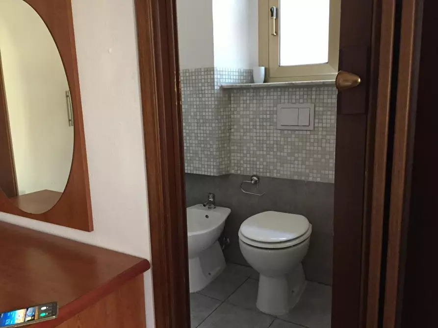 Immagine 3 di Appartamento in affitto  a Carrara