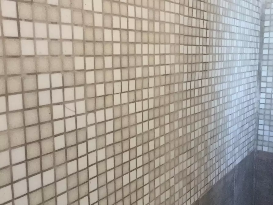 Immagine 7 di Appartamento in affitto  a Carrara