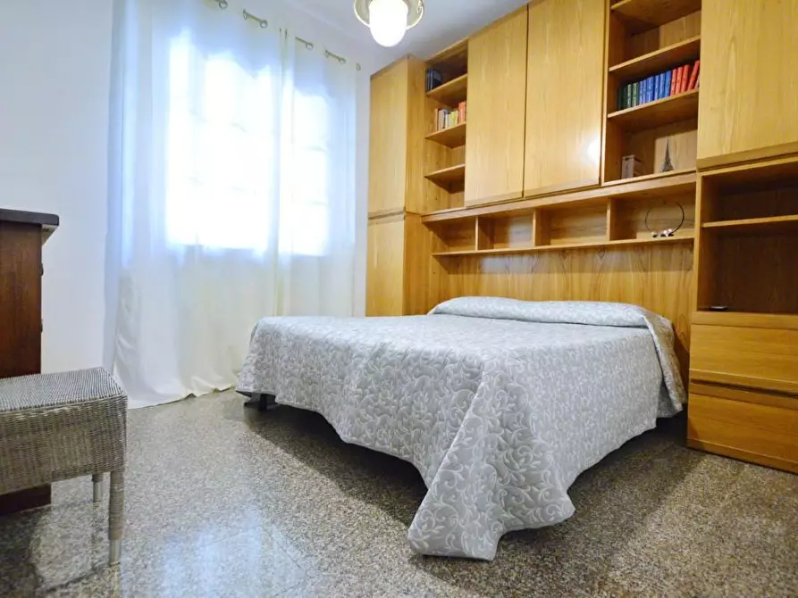 Immagine 21 di Villa in vendita  a Forte Dei Marmi