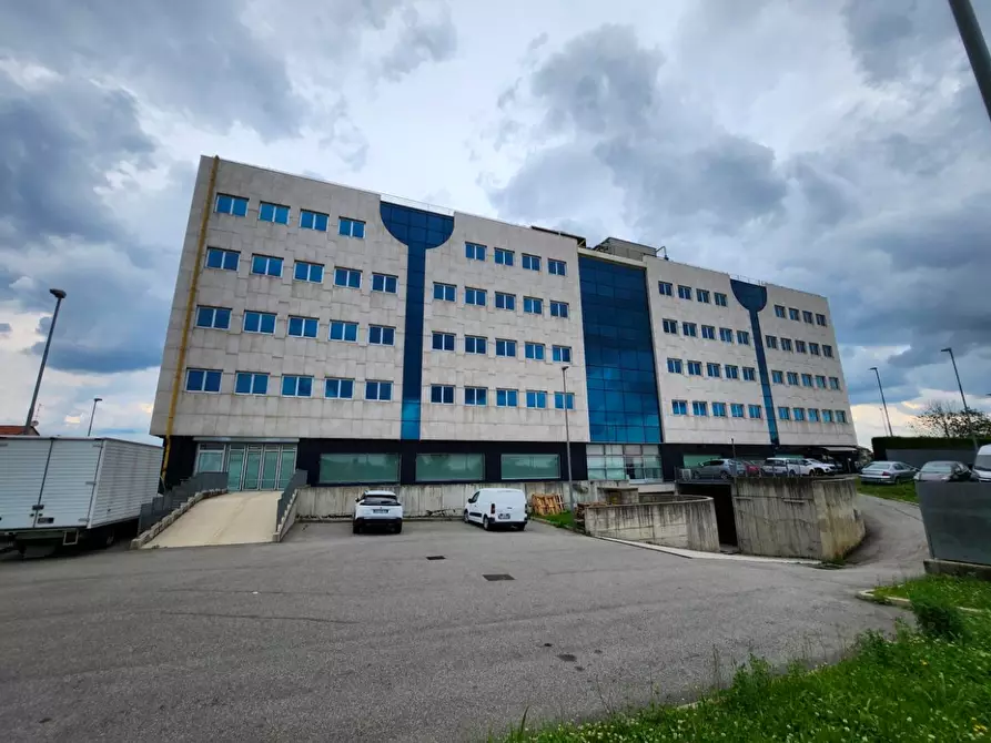 Immagine 3 di Ufficio in vendita  a Concorezzo