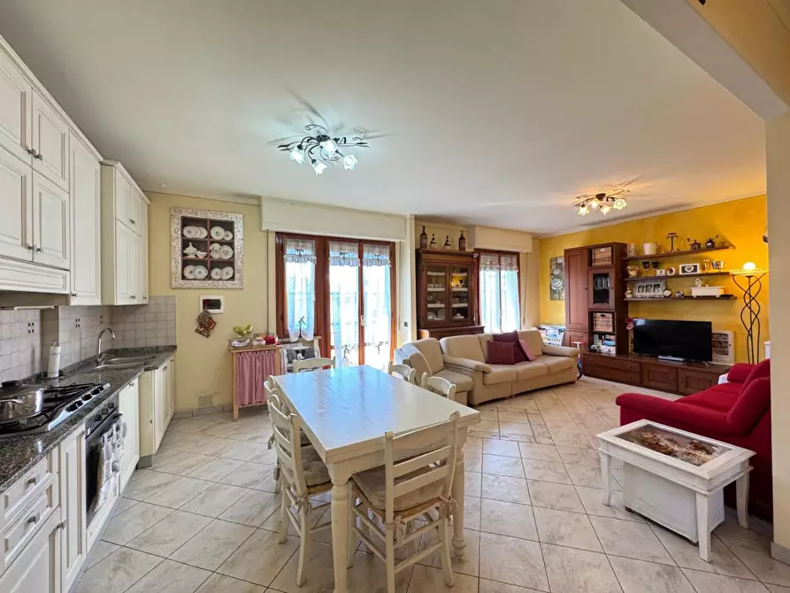 Immagine 12 di Appartamento in vendita  a Vinci