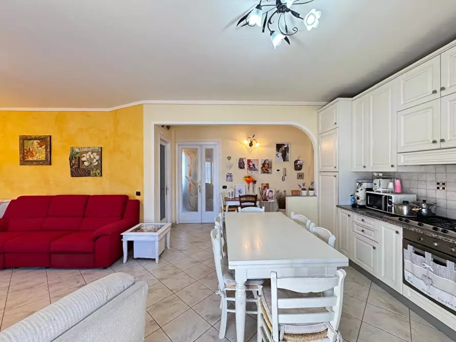 Immagine 4 di Appartamento in vendita  a Vinci