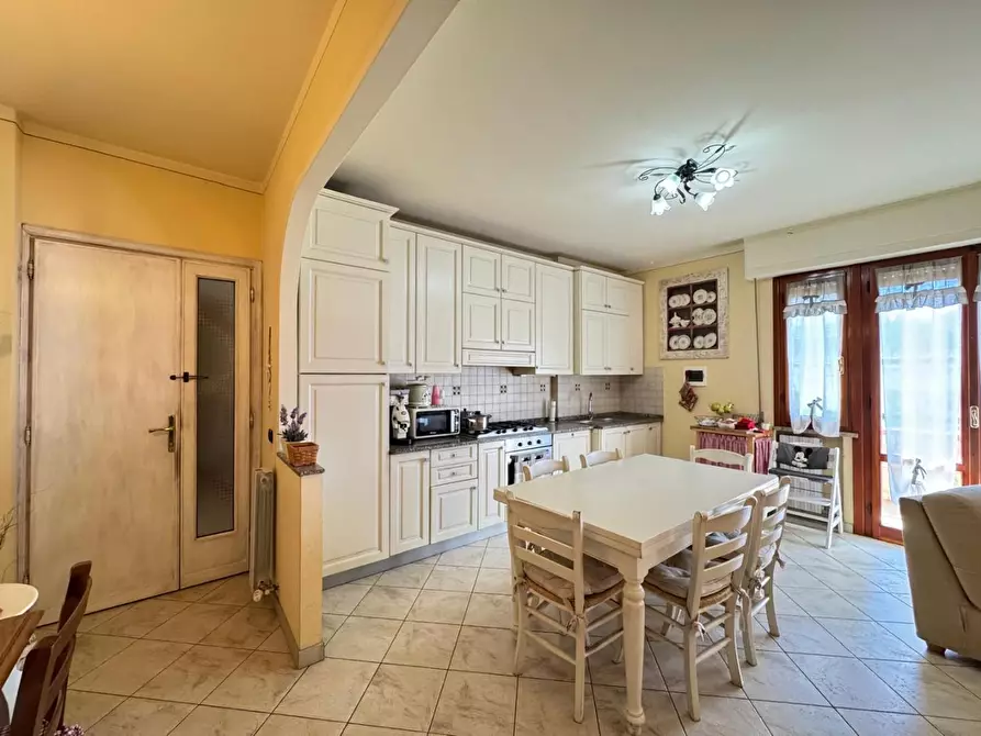 Immagine 9 di Appartamento in vendita  a Vinci