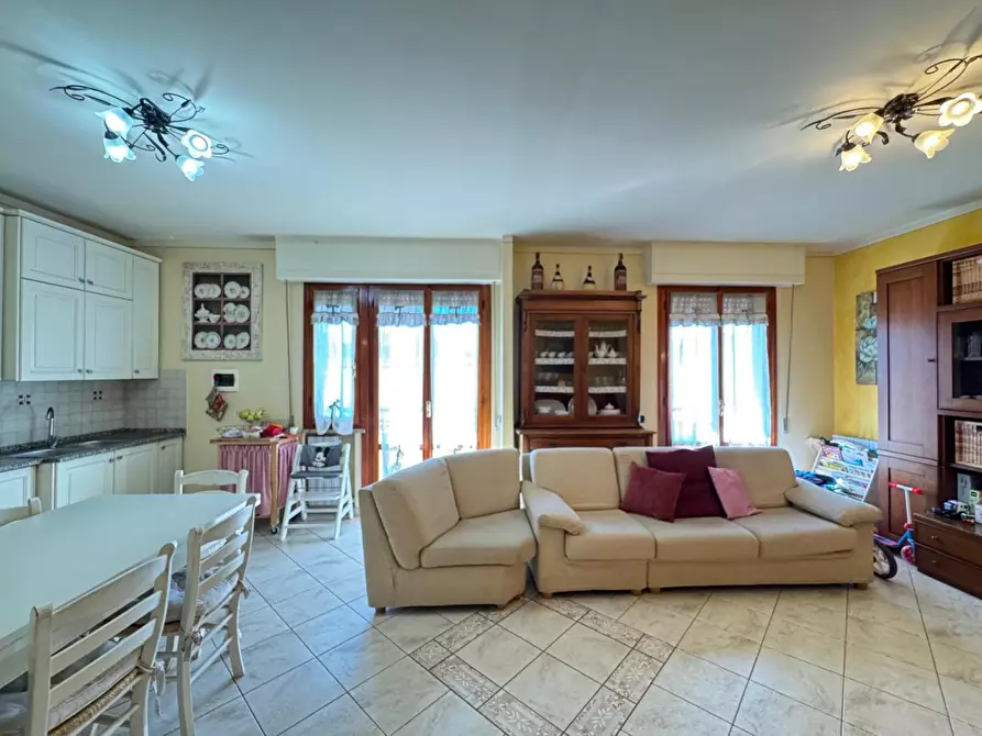 Immagine 6 di Appartamento in vendita  a Vinci