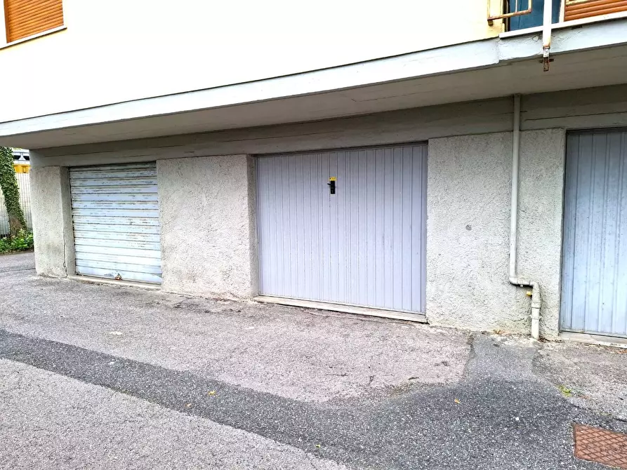 Immagine 18 di Appartamento in vendita  a Carrara