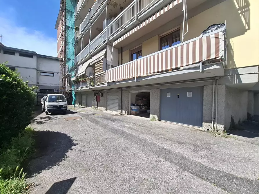 Immagine 19 di Appartamento in vendita  a Carrara