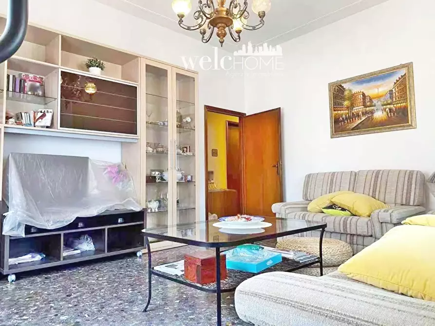 Immagine 1 di Appartamento in vendita  a Prato