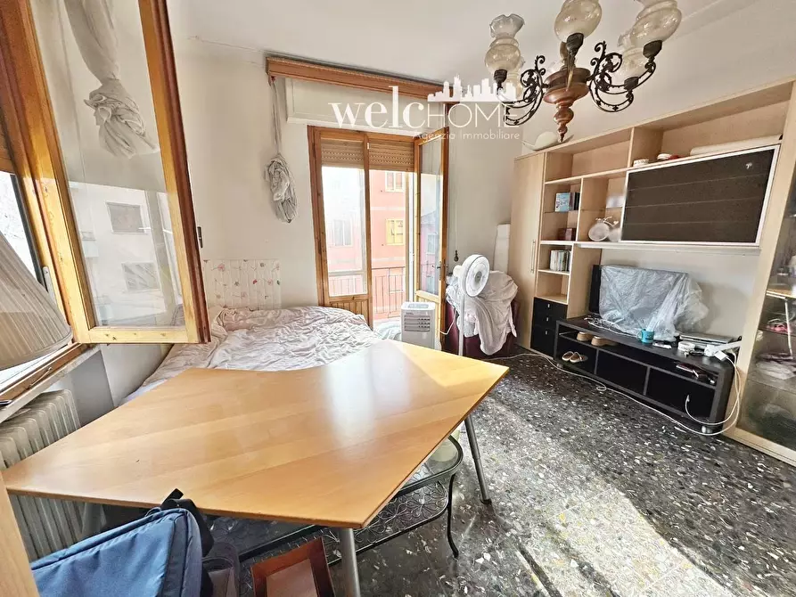 Immagine 4 di Appartamento in vendita  a Prato