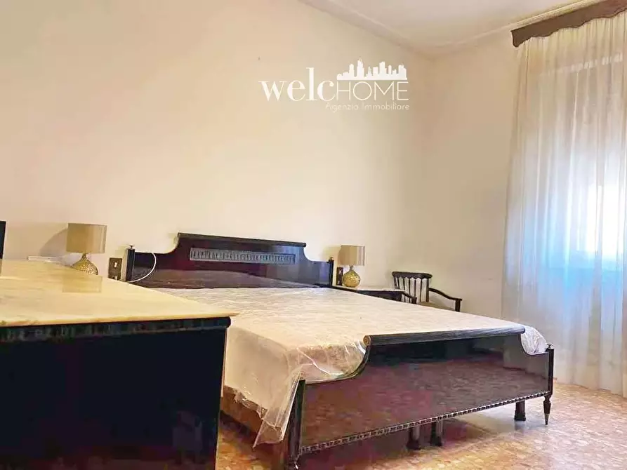 Immagine 17 di Appartamento in vendita  a Prato