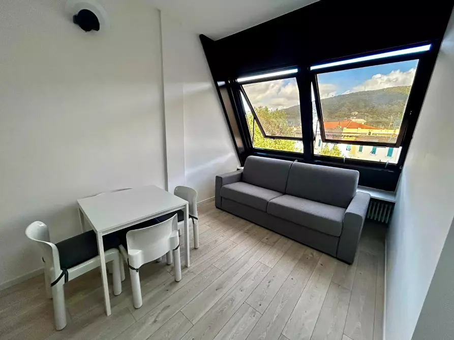 Immagine 9 di Mansarda in affitto  a Sestri Levante