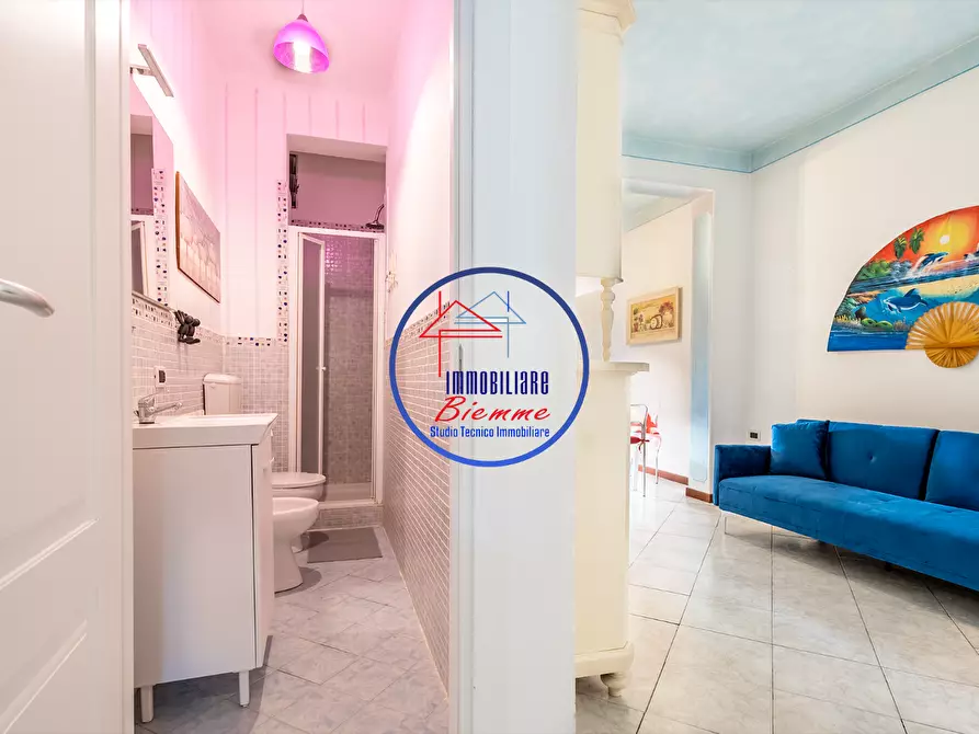 Immagine 10 di Appartamento in vendita  a Viareggio