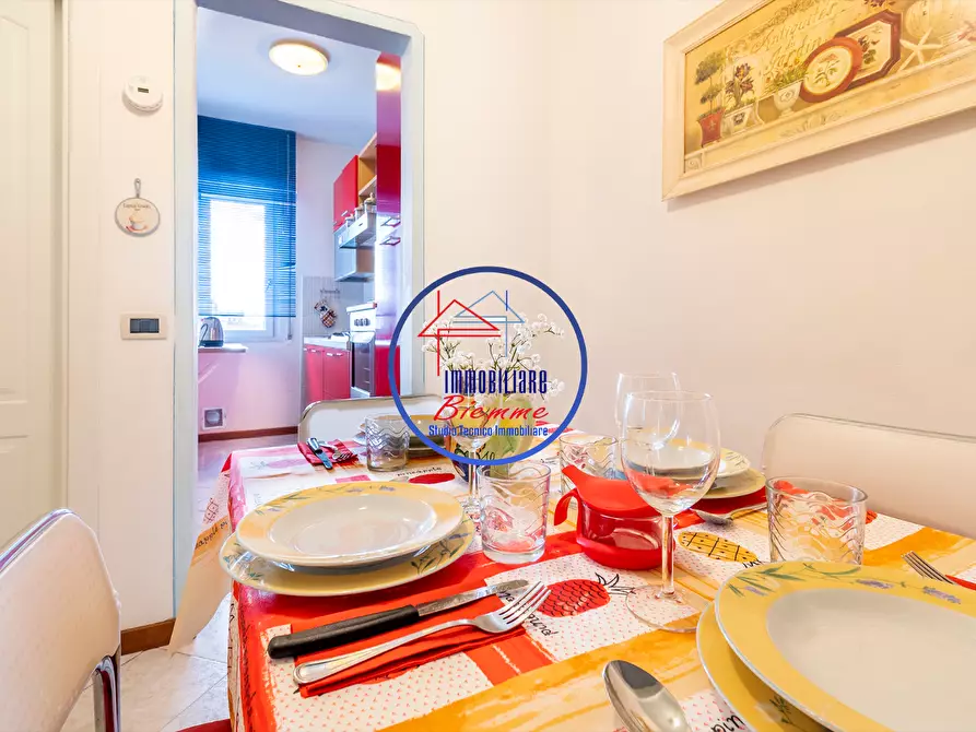 Immagine 6 di Appartamento in vendita  a Viareggio