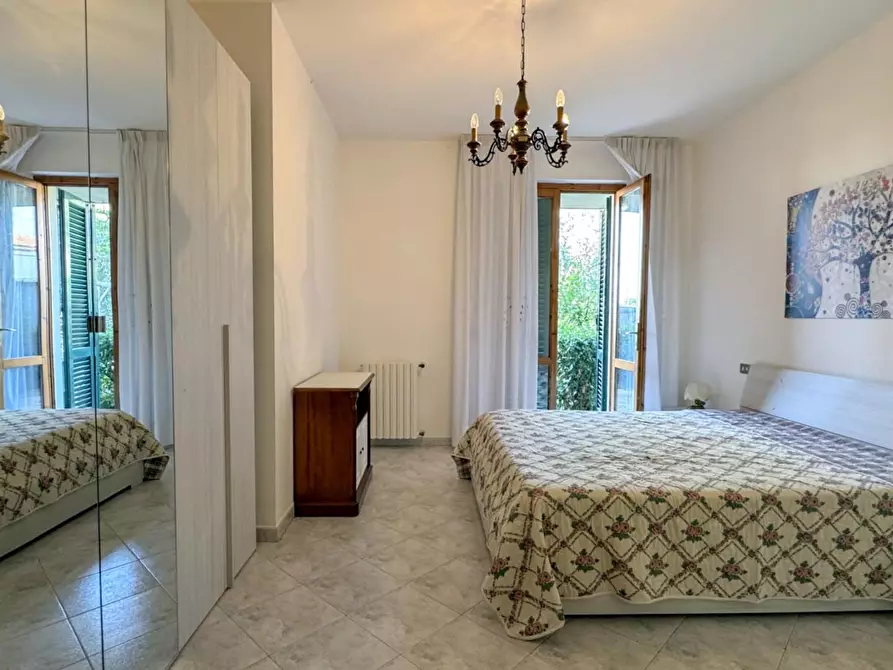 Immagine 15 di Casa bifamiliare in vendita  a Lamporecchio