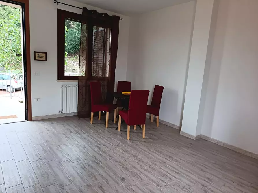 Immagine 4 di Appartamento in vendita  a Rosignano Marittimo