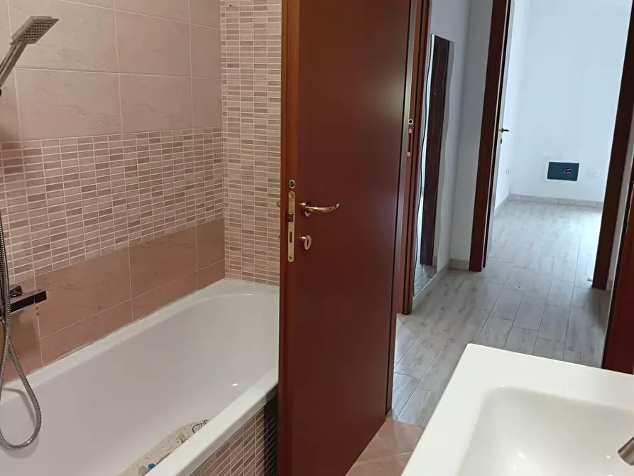 Immagine 19 di Appartamento in vendita  a Rosignano Marittimo