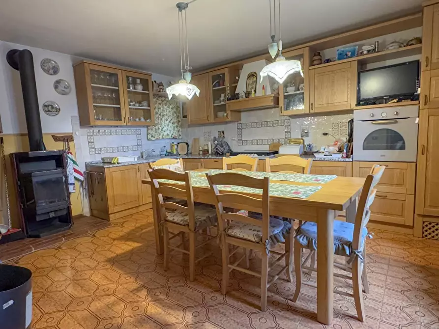 Immagine 15 di Casa colonica in vendita  a Vinci