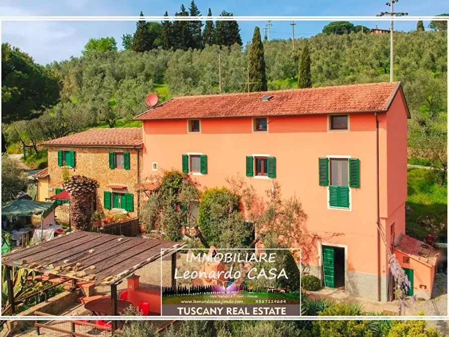 Immagine 1 di Casa colonica in vendita  a Vinci