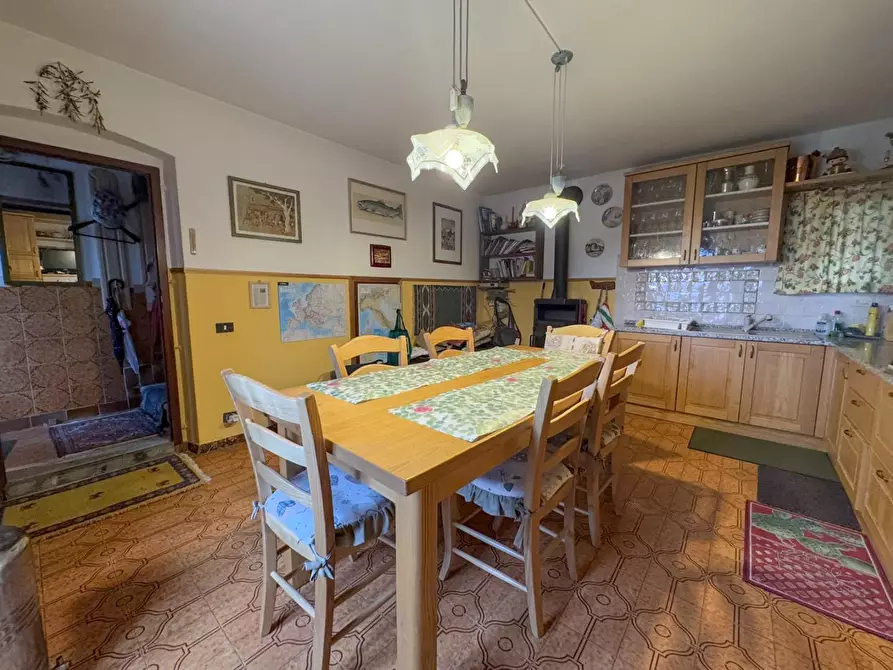 Immagine 16 di Casa colonica in vendita  a Vinci