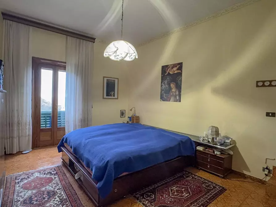 Immagine 28 di Casa colonica in vendita  a Vinci