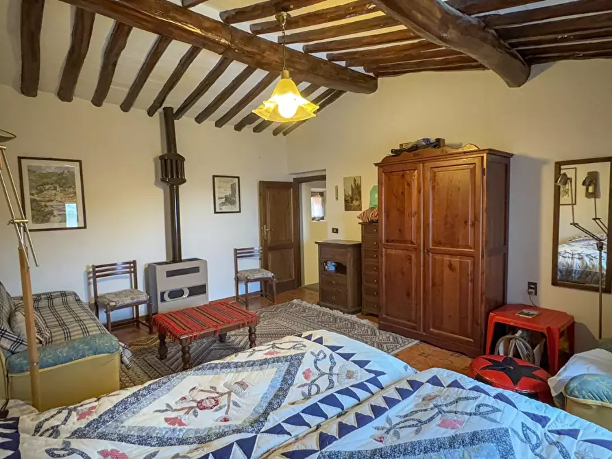 Immagine 21 di Casa colonica in vendita  a Vinci