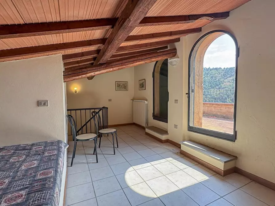 Immagine 40 di Casa colonica in vendita  a Lamporecchio