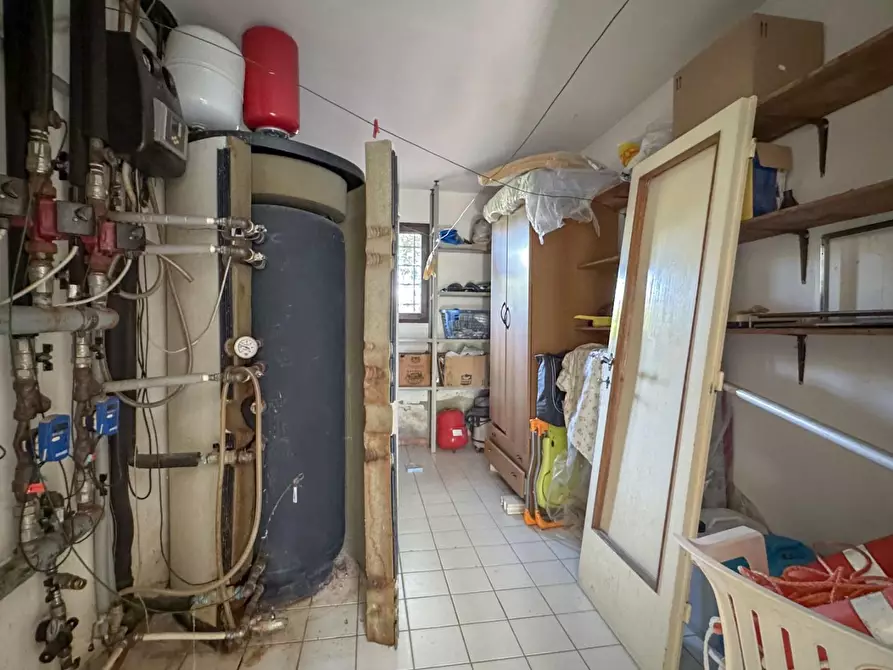 Immagine 78 di Casa colonica in vendita  a Lamporecchio