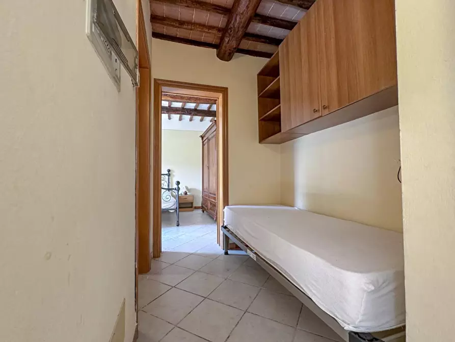 Immagine 69 di Casa colonica in vendita  a Lamporecchio