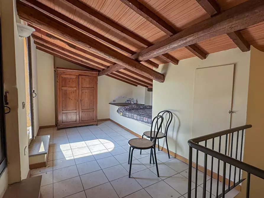 Immagine 39 di Casa colonica in vendita  a Lamporecchio