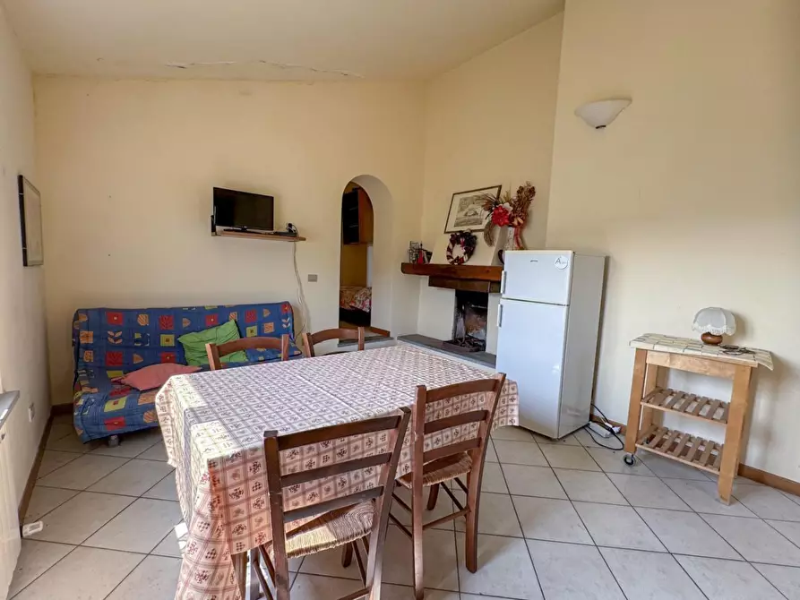 Immagine 48 di Casa colonica in vendita  a Lamporecchio