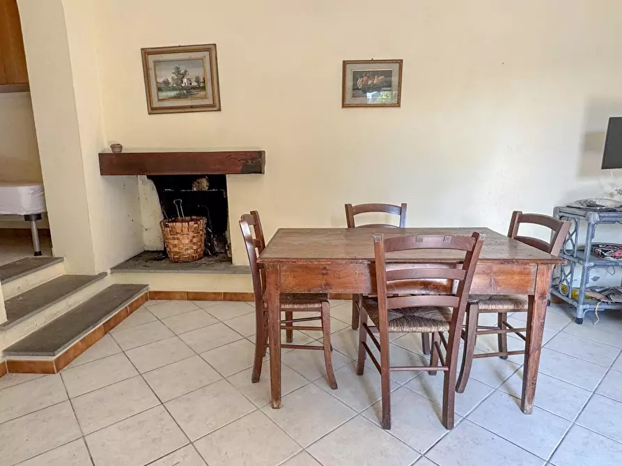 Immagine 68 di Casa colonica in vendita  a Lamporecchio