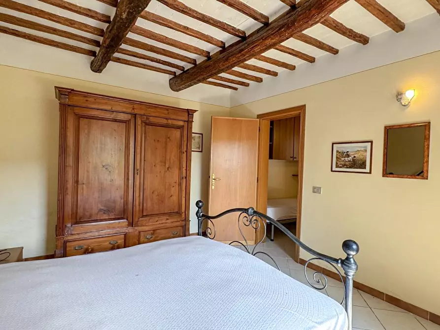 Immagine 75 di Casa colonica in vendita  a Lamporecchio