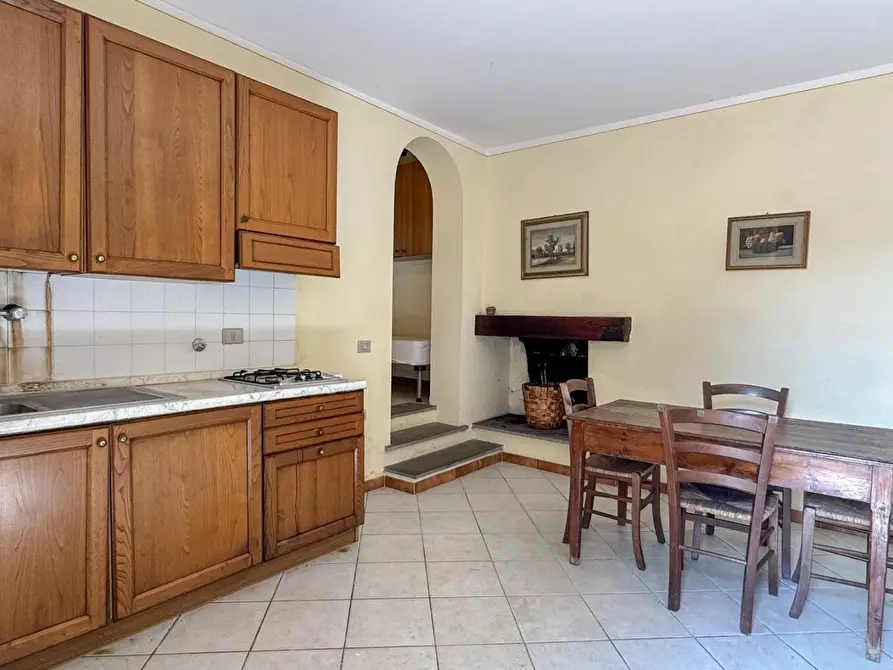 Immagine 65 di Casa colonica in vendita  a Lamporecchio