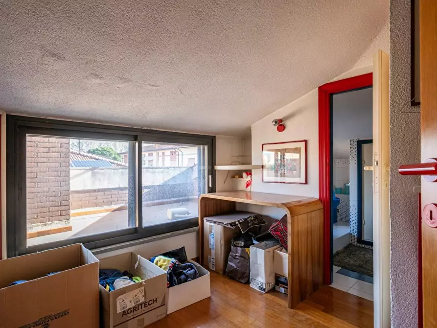 Immagine 37 di Casa quadrifamiliare in vendita  a Pontedera