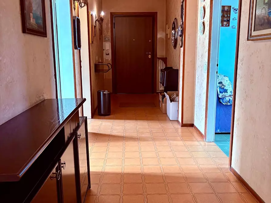 Immagine 11 di Appartamento in vendita  a Empoli