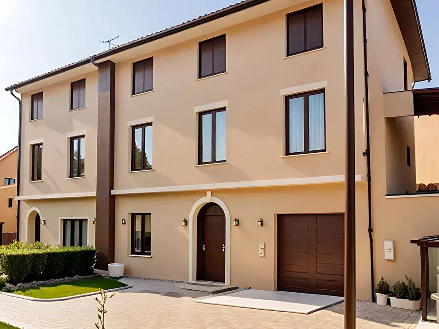 Immagine 13 di Appartamento in vendita  a Empoli