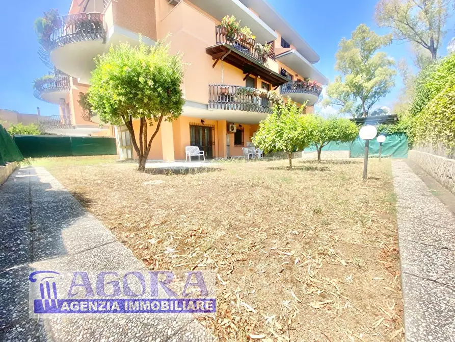 Immagine 10 di Appartamento in vendita  a Latina