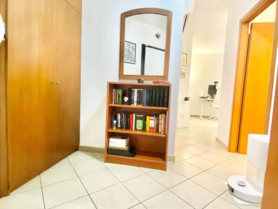 Immagine 19 di Appartamento in vendita  a Latina