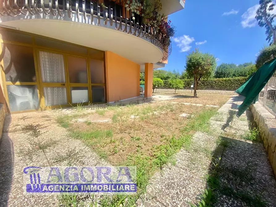 Immagine 11 di Appartamento in vendita  a Latina