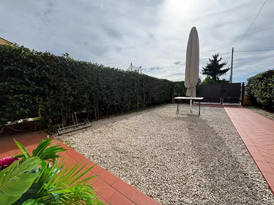 Immagine 13 di Villetta a schiera in vendita  a Massarosa