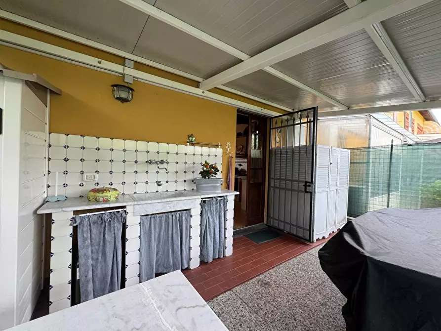 Immagine 11 di Villetta a schiera in vendita  a Massarosa
