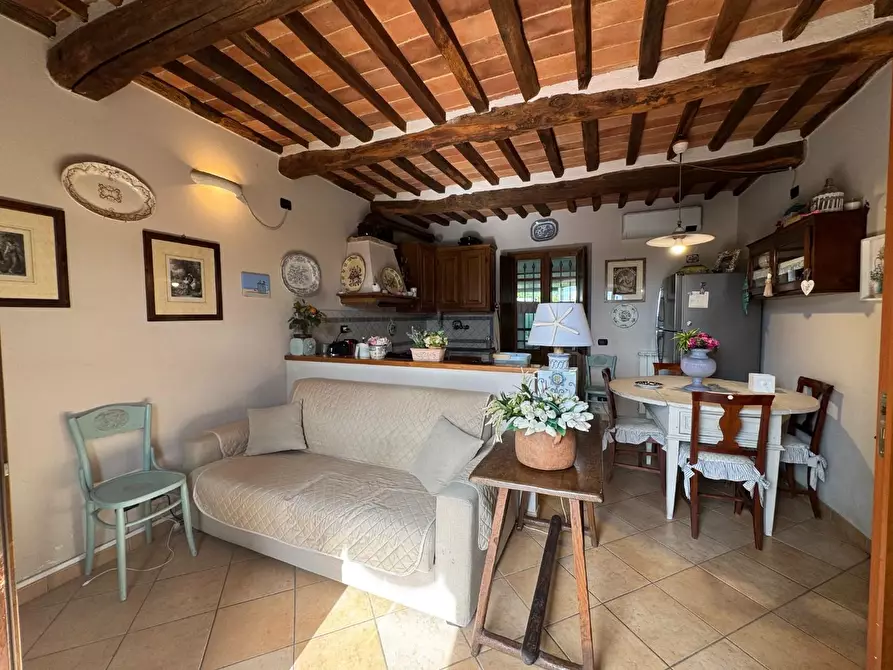 Immagine 2 di Villetta a schiera in vendita  a Massarosa