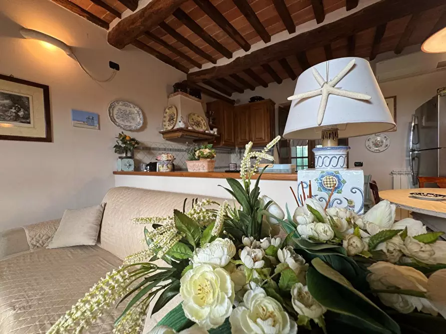 Immagine 1 di Villetta a schiera in vendita  a Massarosa